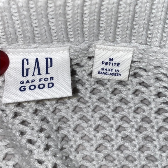 NWOT Gap Crochet Sweater - Picture 3 of 4